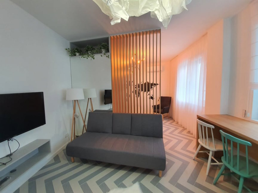 Apart. 1 camera de inchiriat, ultracentral/cladire premium, Oradea