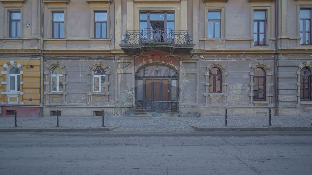 Garsonieră de închiriat, pretabilă rezidential sau bir...