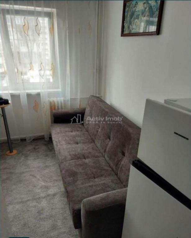 Garsoniera - Tractorul