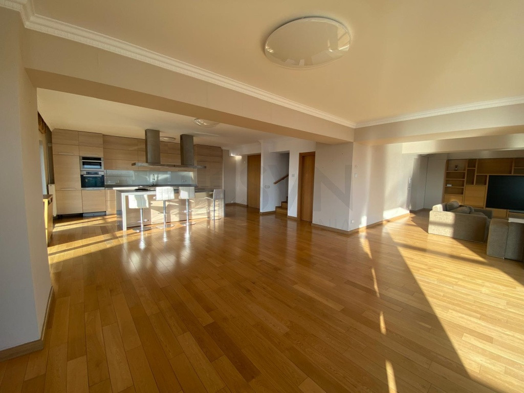 Apartament tip duplex Upground I 4 camere I View spectaculos