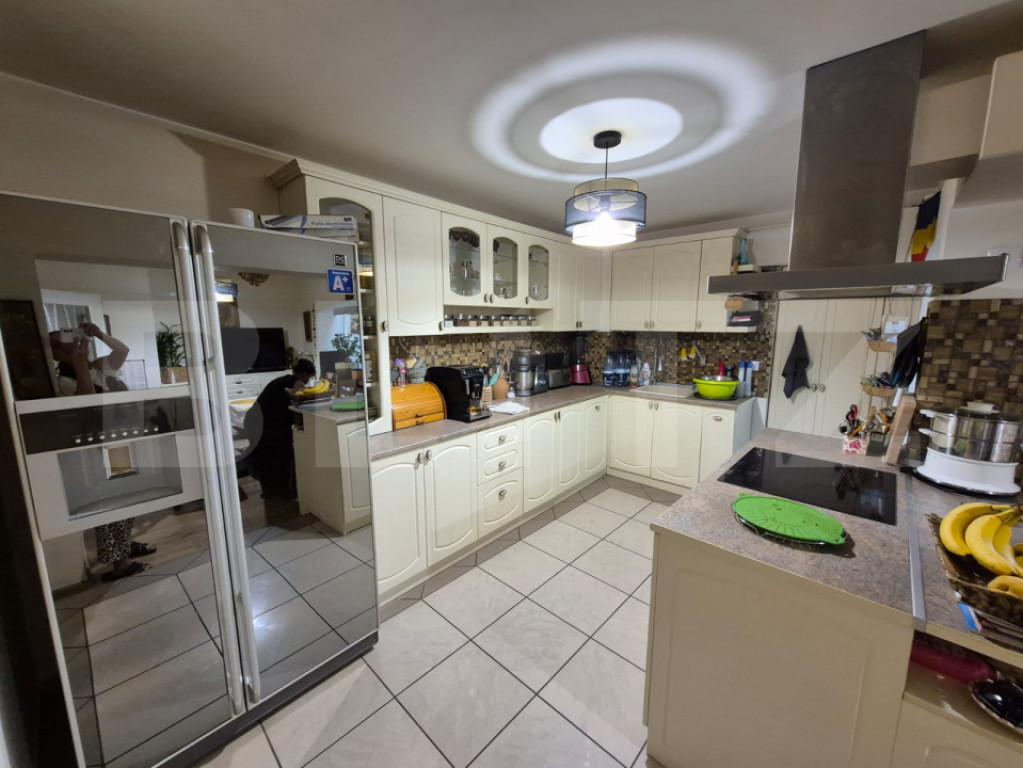 Apartament premium cu 4 camere, ultracentral – Design Pers