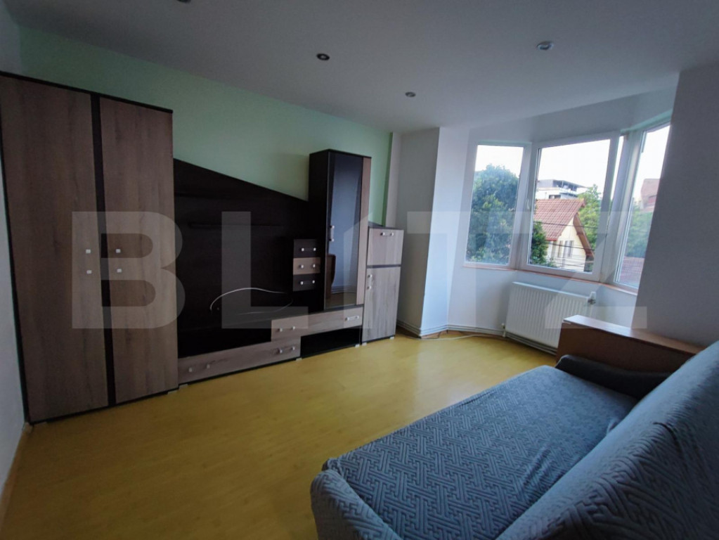 Apartament cu 2 camere de vanzare, 47 mp, strada Horea