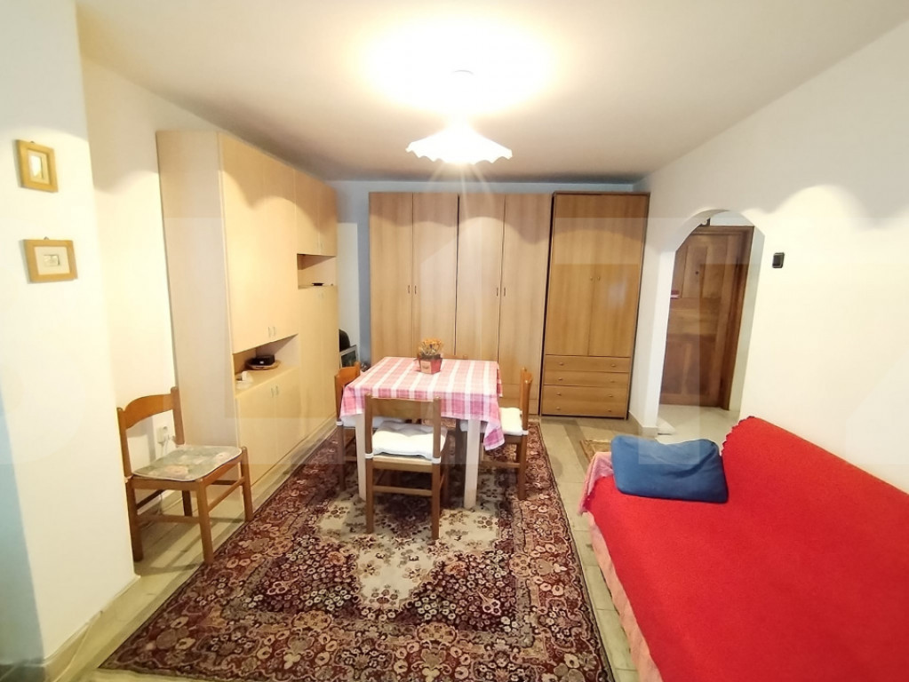 Apartament de doua camere, 58 mp, zona Piata mare