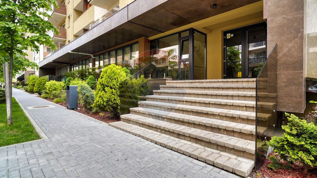 Apartament 2 camere de închiriat – lângă Coresi Shop...