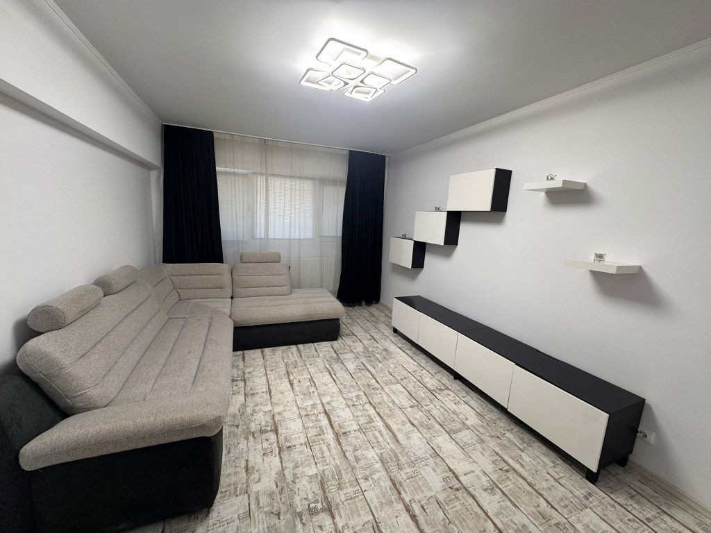 3 Camere Dristor ParkLake Renovat