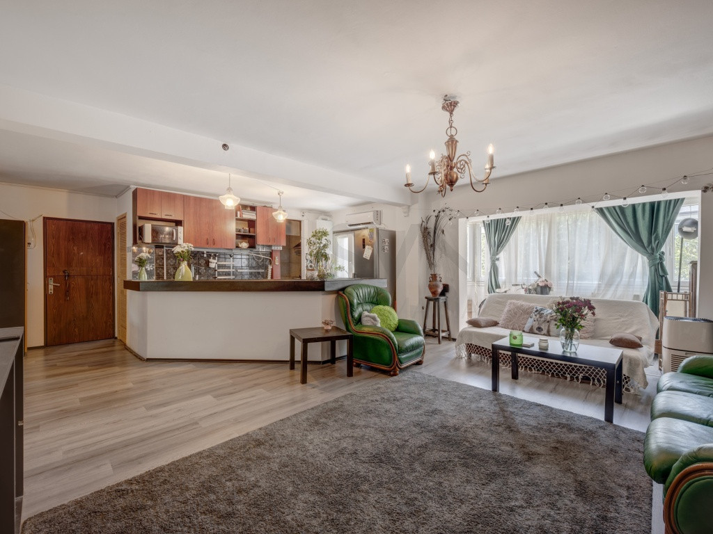 Apartament 4 camere de Alba Iulia l Decebal