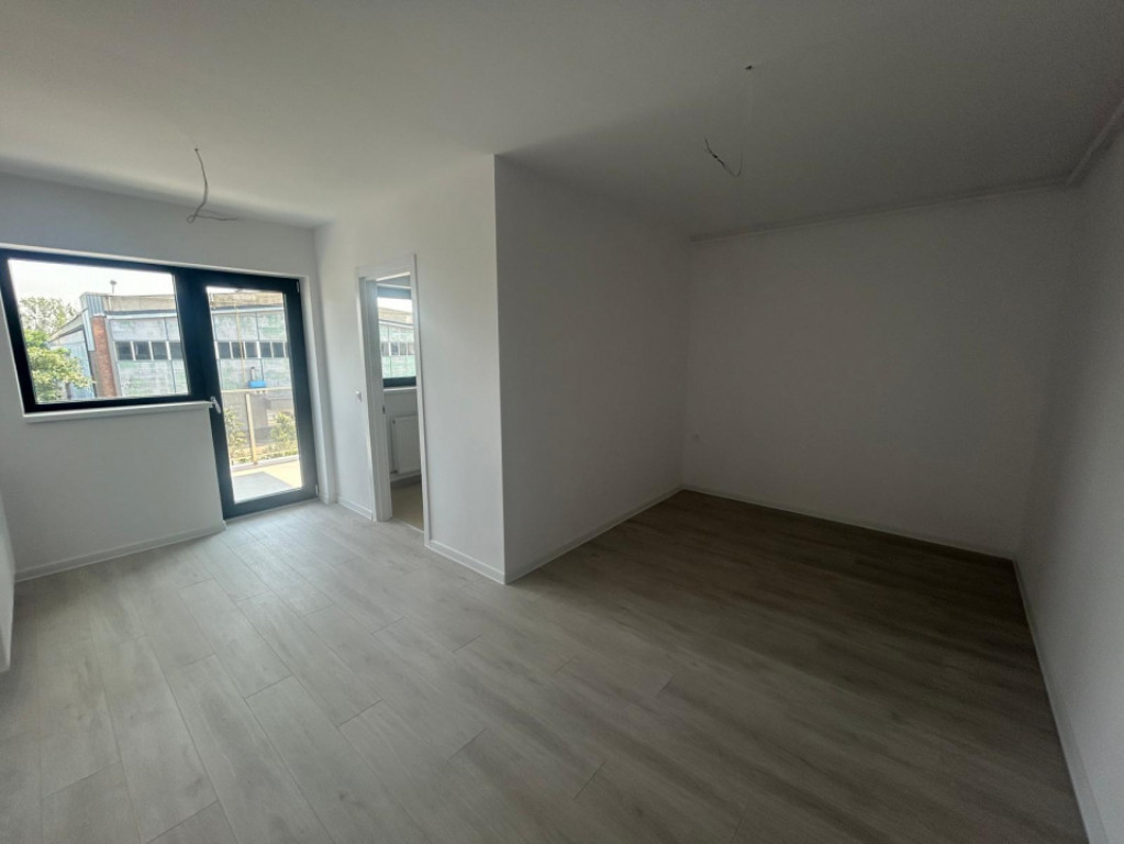 Garsoniera Spatioasa-Complex NOU / Hils Republica / TVA 9% !