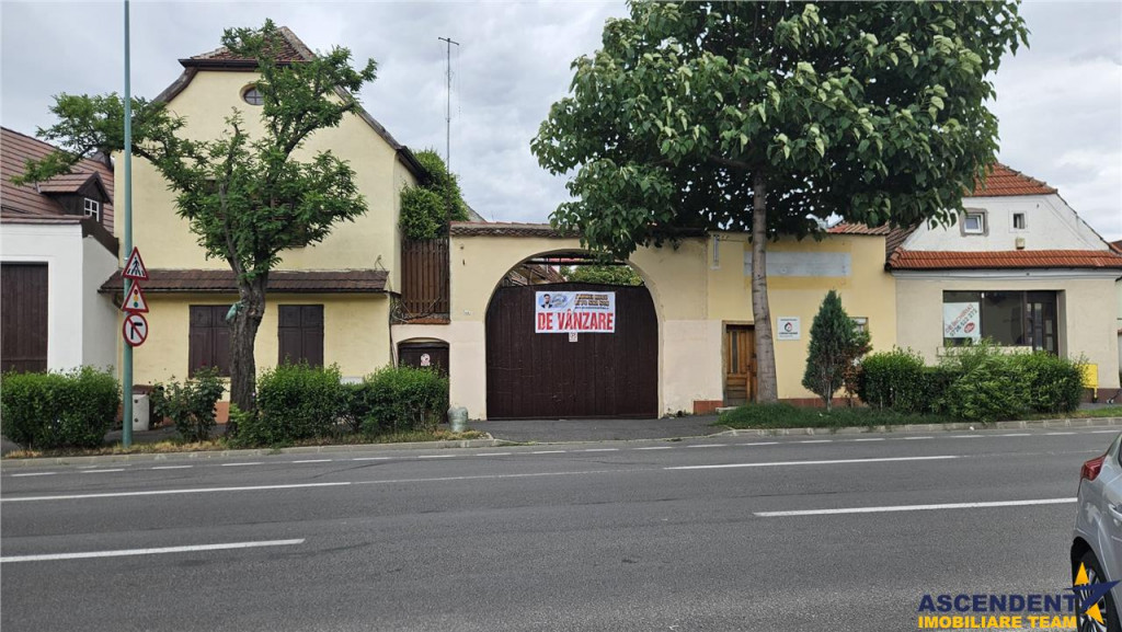 FILM3D! Casa arhitectura flexibila:2 unitati,500mp teren,loc