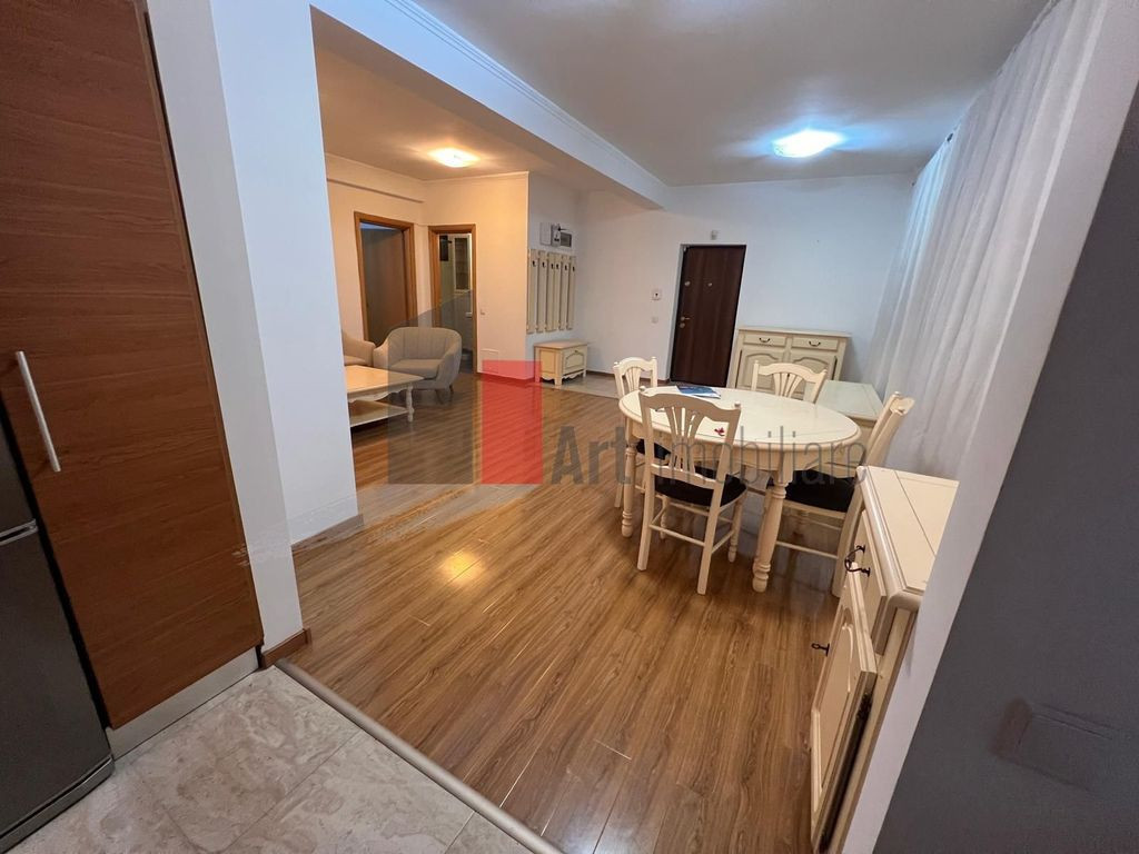 Apartament 1Mai-Domenii, parter cu curte proprie