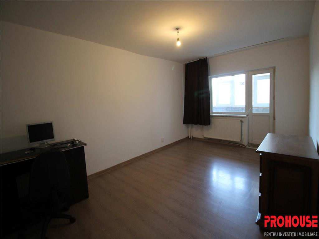 Zona Narcisa - 2 camere decomandat - etajul 1