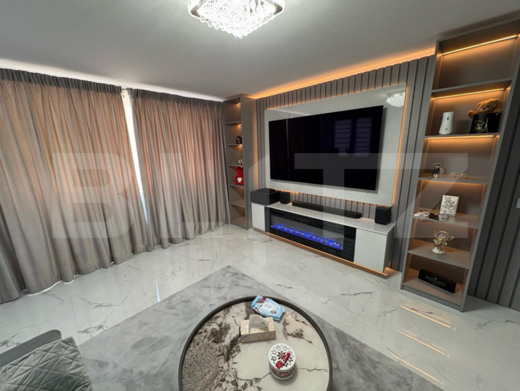 Apartament de vanzare, cu 3 camere, 73 mp + balcon 5 mp, zon