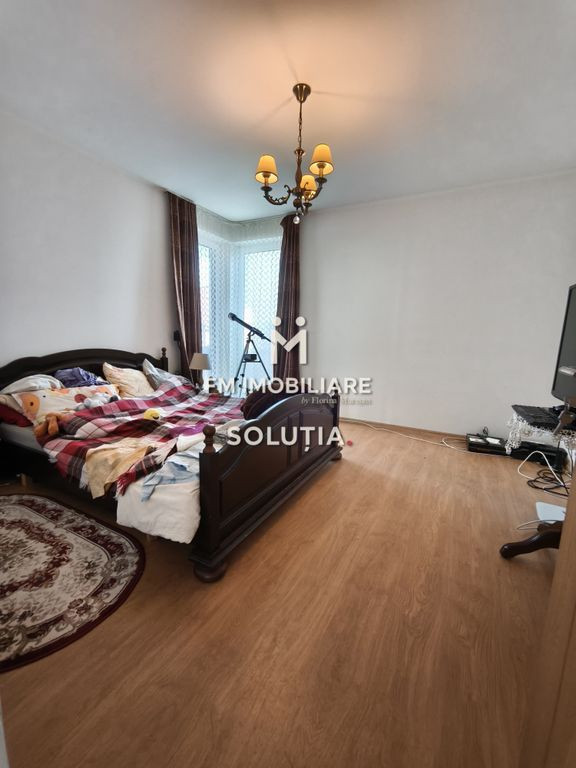 Apartament 3 camere, etaj 1, Salciei!