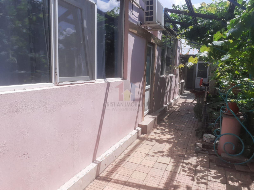 Casa Chercea 4 cam 400 mp partial mobilata