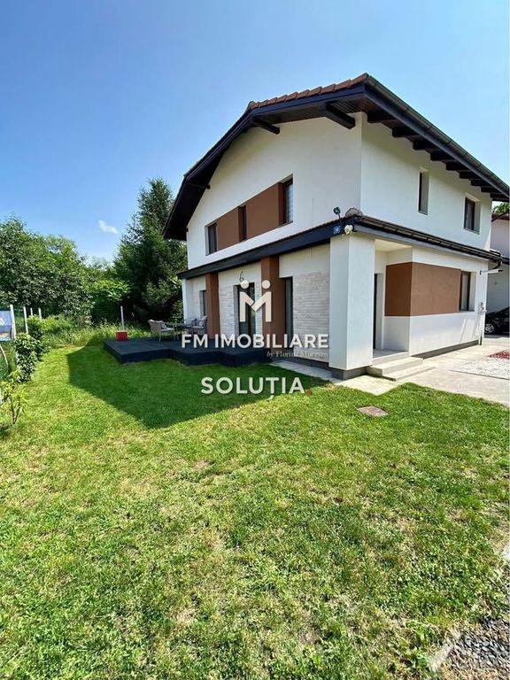 Casă modernă, complet mobilată – Tăuții-Măgher...