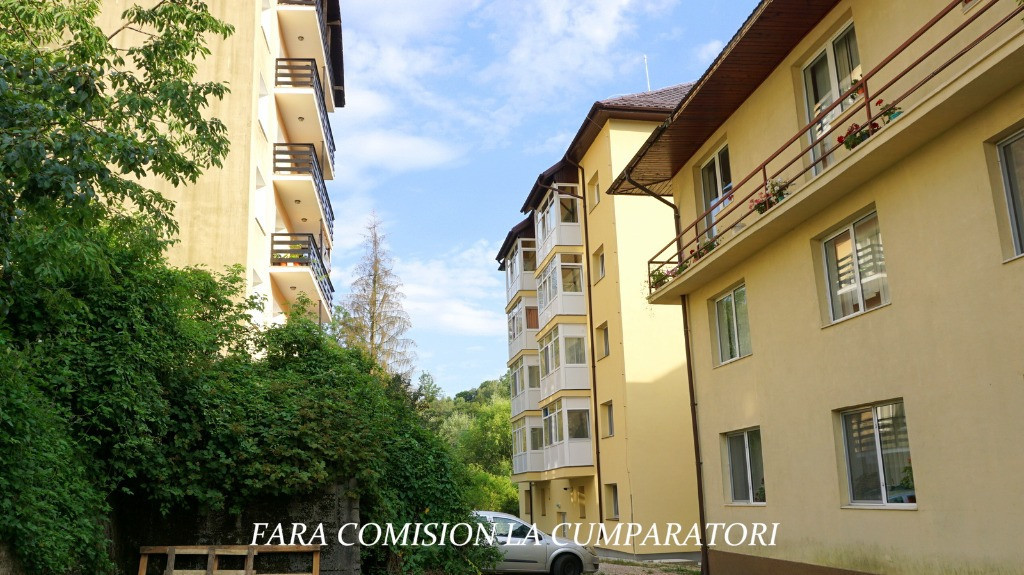 BAILE OLANESTI, APARTAMENT 60 MP, BLOC REABILITAT
