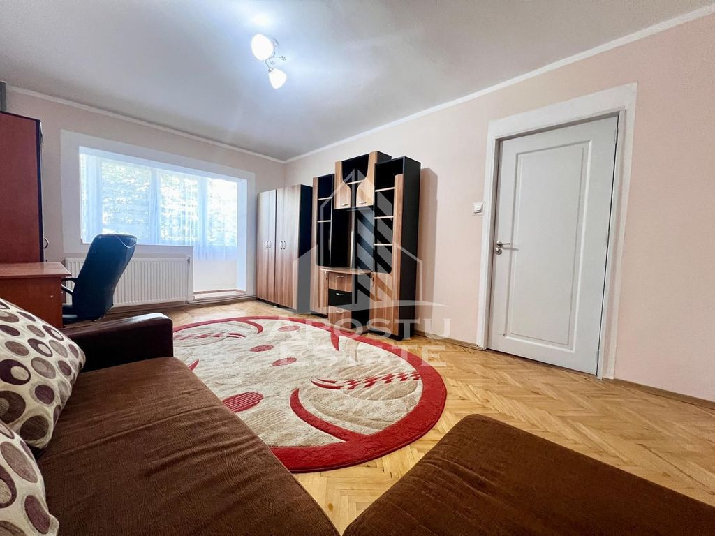 Apartament 2 camere, loc de parcare, centrala proprie, Li...