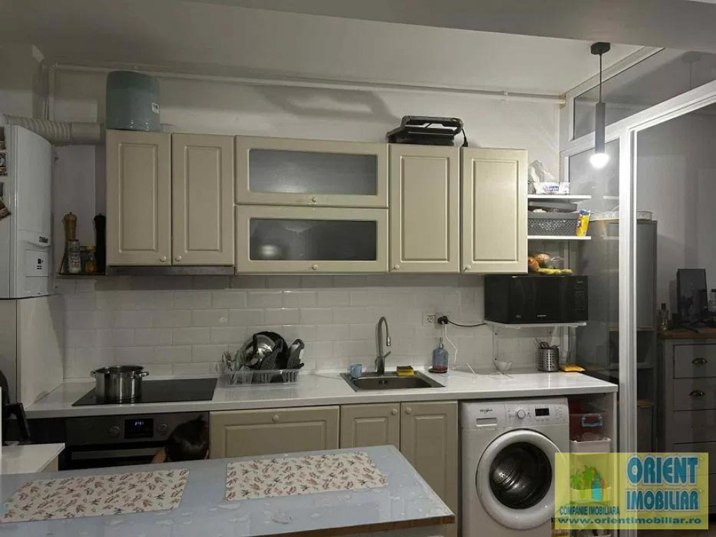 Palazu Mare, garsoniera de vanzare, mobilata, gaze