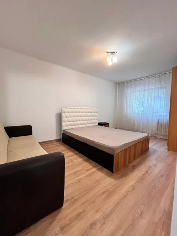 370 Euro! Ap 2 cam decomandatre, parter, Mircea cel Batran