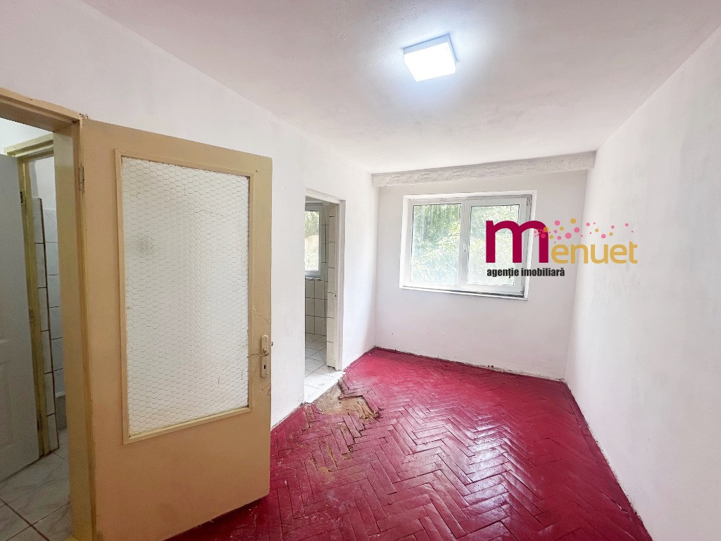 Apartament 3 camere,zona Big,etaj 2