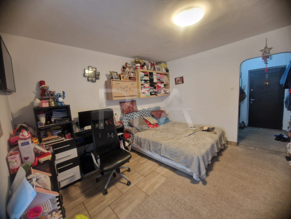 Garsoniera 30 mp, etaj 4/10 - Colentina