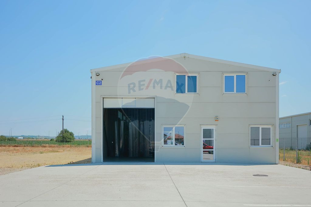 Hala industrială 580 mp de închiriat în localitatea S?...