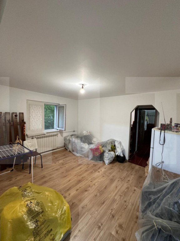 Apartament 2 camere, 36 mp, zona Luica