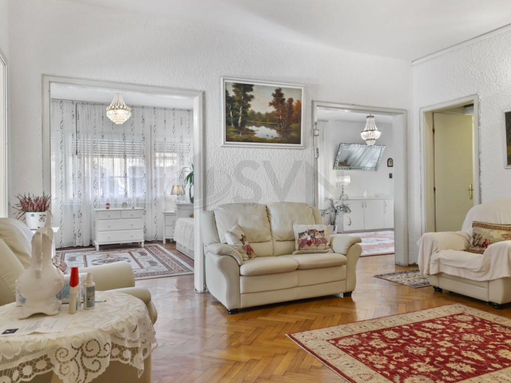 4 Camere l Piata Sfintii Voievozi I Victoriei