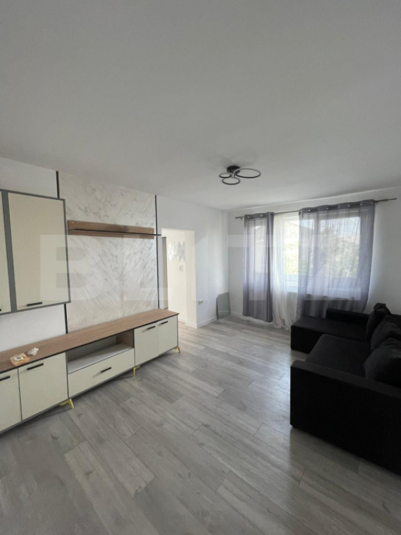 ????Apartament spațios cu 3 camere de vânzare în Beclean