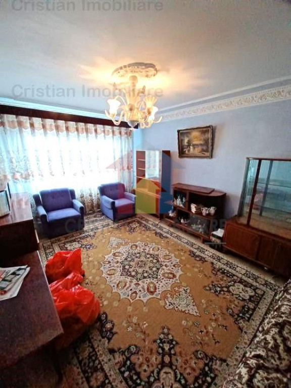 URGENT! 3 camere, 2 bai, DECOMANDAT Dorobantilor - Rosiori