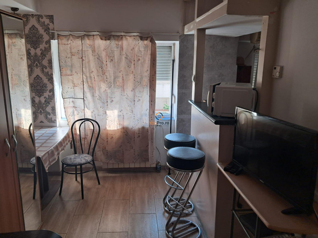 Garsoniera de | 22 mp | Calea Buziasului | Etaj 4 din 4