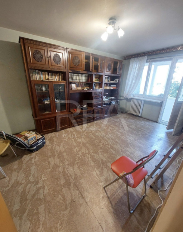 3 camere decomandat, 5/10, Drumul Taberei.