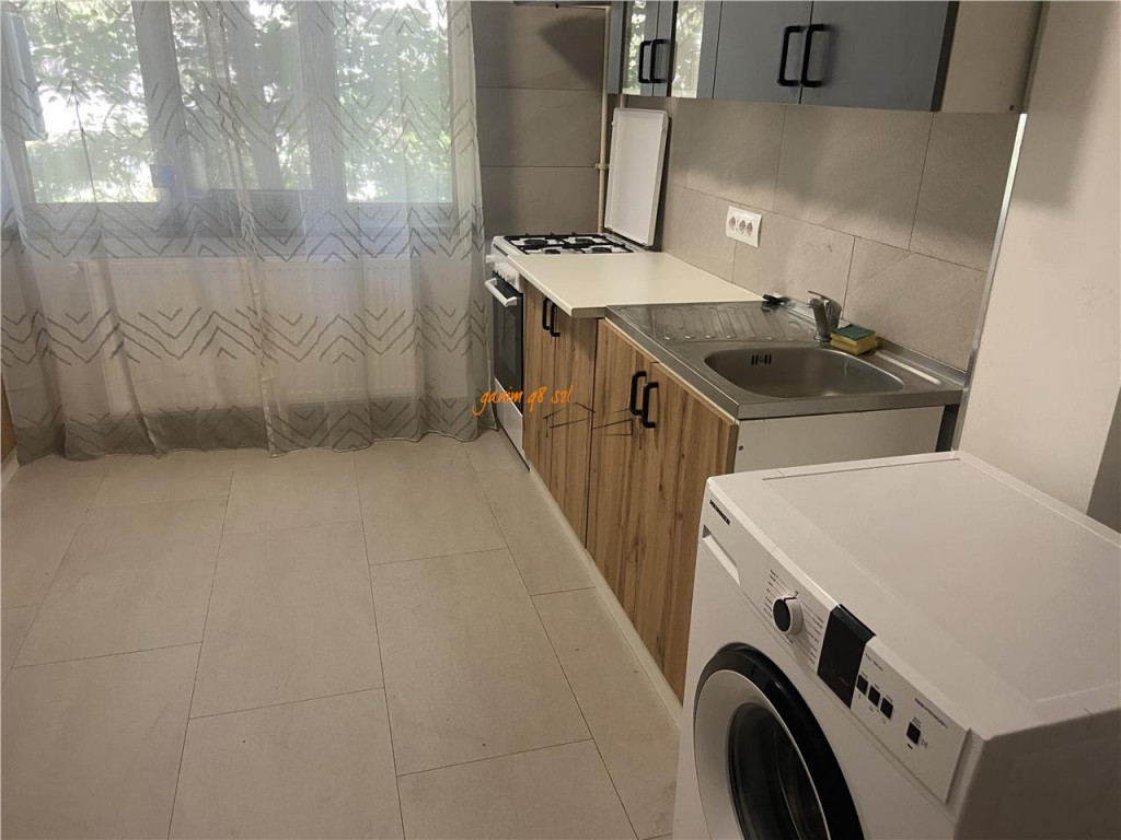 Garsoniera de inchiriat , zona cartier Gara , et 1/4 , renov