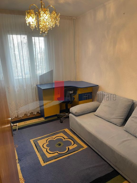 Apartament 4 camere Titan -urgent