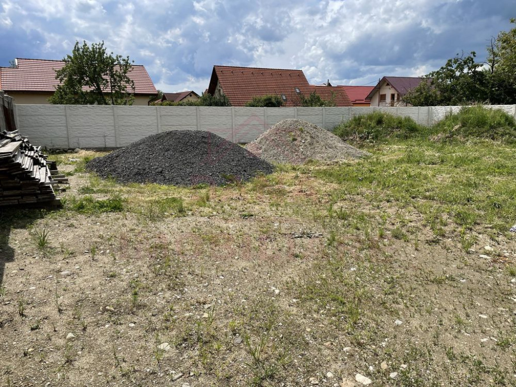 TEREN INTRAVILAN DE VÂNZARE 545 MP \ CARANSEBEȘ \ZONA R...