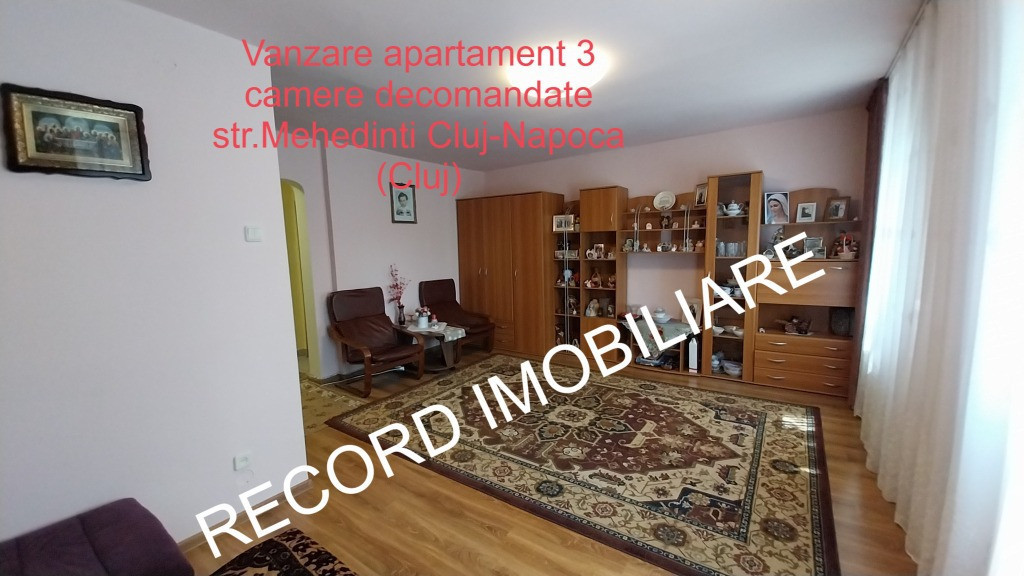 Apartament 3 camere decomandate,et.3, lift str.Mehedinti,Manastur