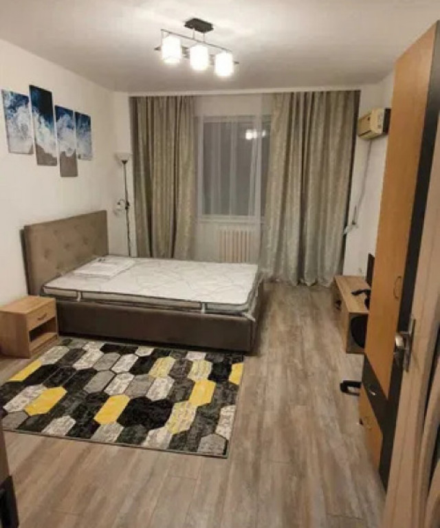 300 Euro! Garsoniera et 3 Gara internationala Nicolina