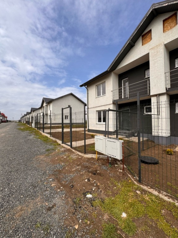 Autostrada A0/Sos Oltenitei - Vila Gata de mutat - P+1+pod = 135mp