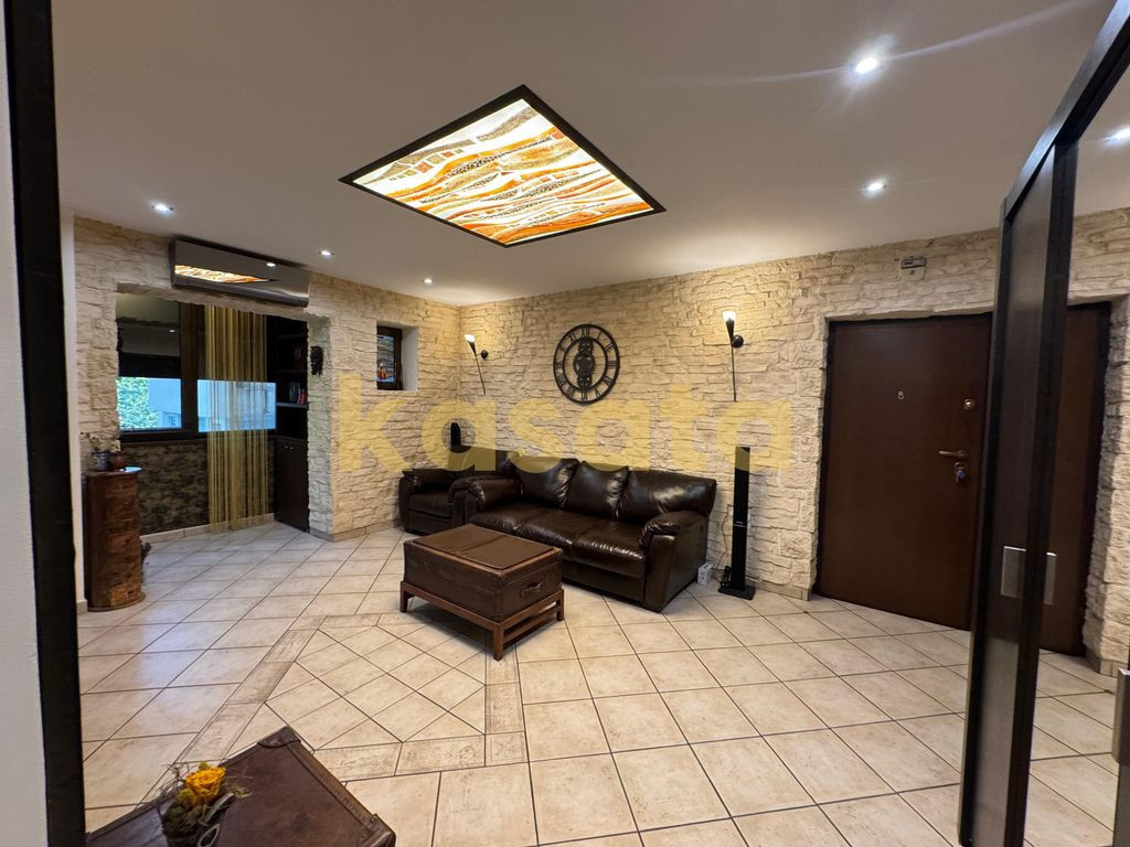 Apartament 3 Camere de Închiriat – Liniște și Verdea...