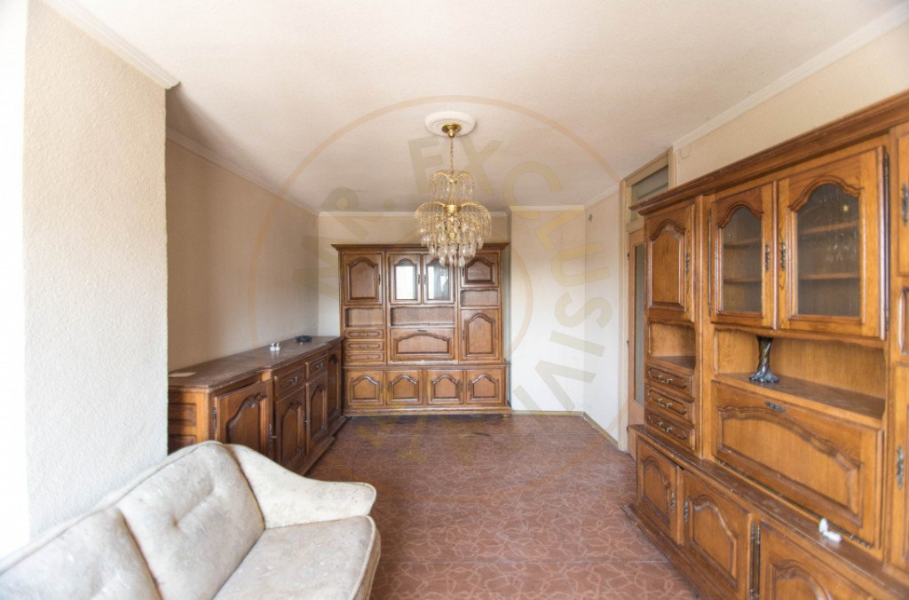 Apartament 3 camere, etaj 2, Costesti, Arges. 0% Comision