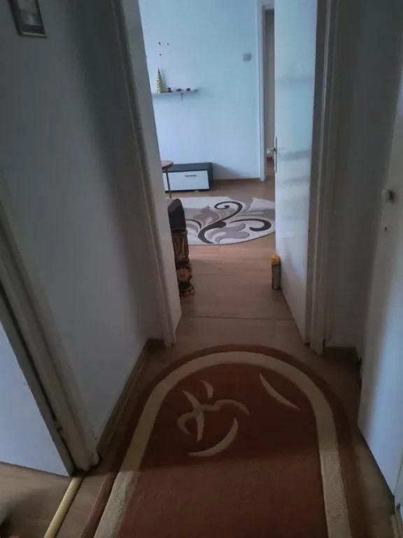 APARTAMENT 2 CAMERE, SEMIDECOMANDAT, PODU ROS, ETAJUL 1