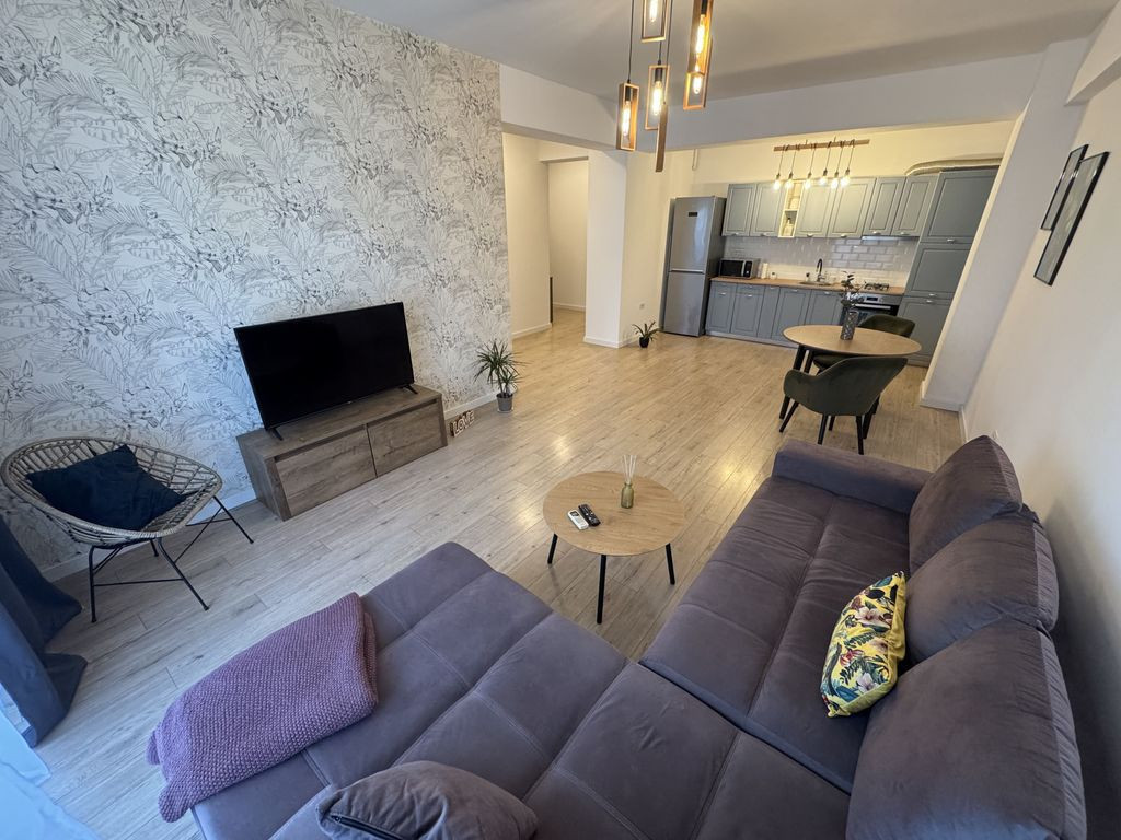 Apartament 2 camere zona Tomis Plus