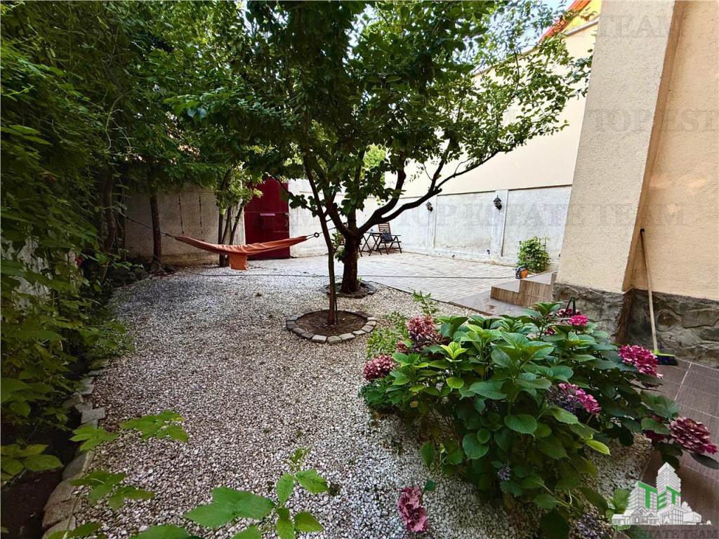 Apartament Parter 100mp 138mp de Curte | Imobil 1933 | Car