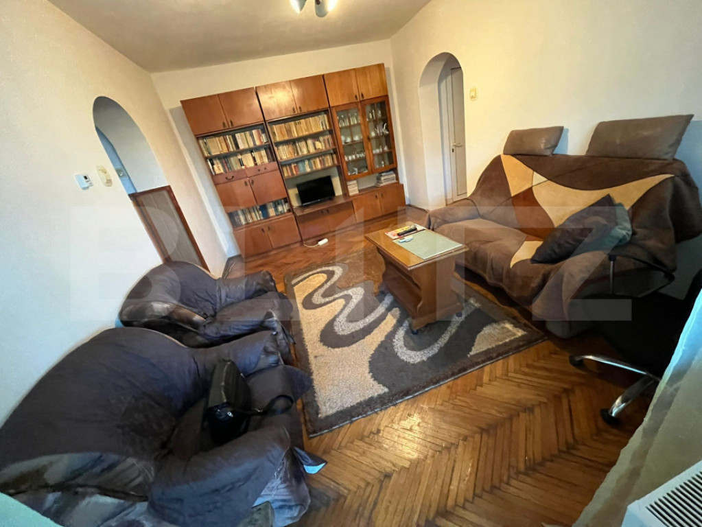 ???? Apartament de vanzare, cu 3 camere, 54 mp, zona Aleea T