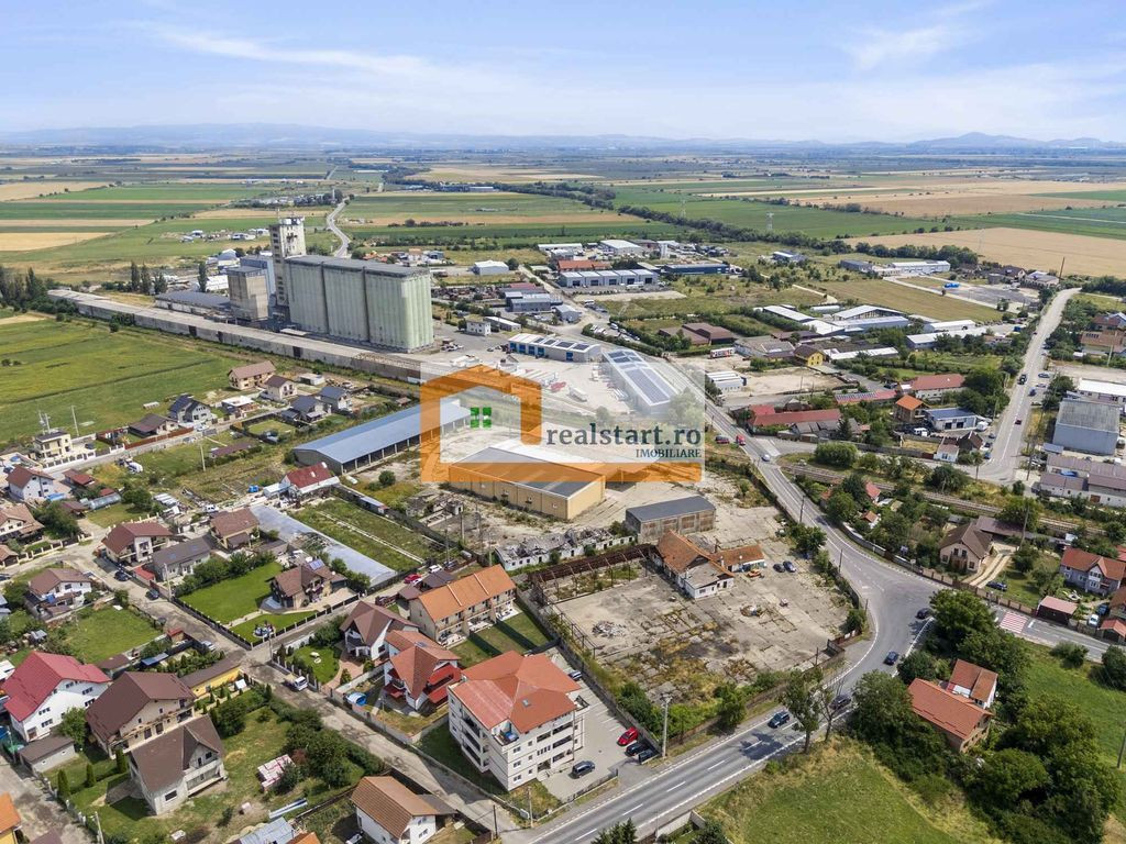Acces E68, Codlea, Industrial cu teren 1,7Ha, Dubla desch...
