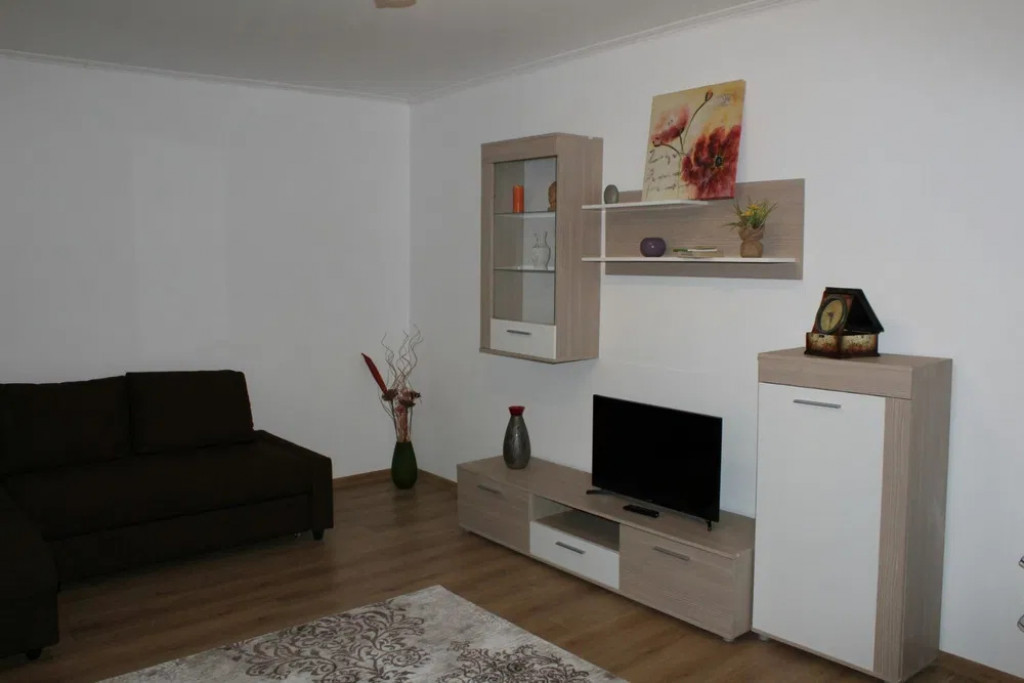 Apartament 2 camere, decomandate, 55mp, zona Centru Civic