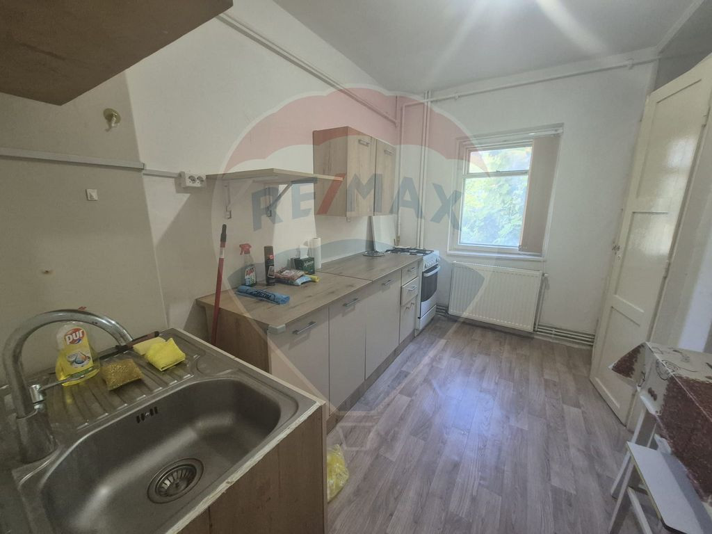 Apartament cu 2 camere de închiriat în zona Micalaca