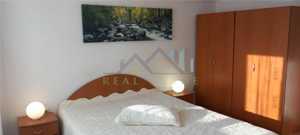 Garsoniera mobilata zona Garii