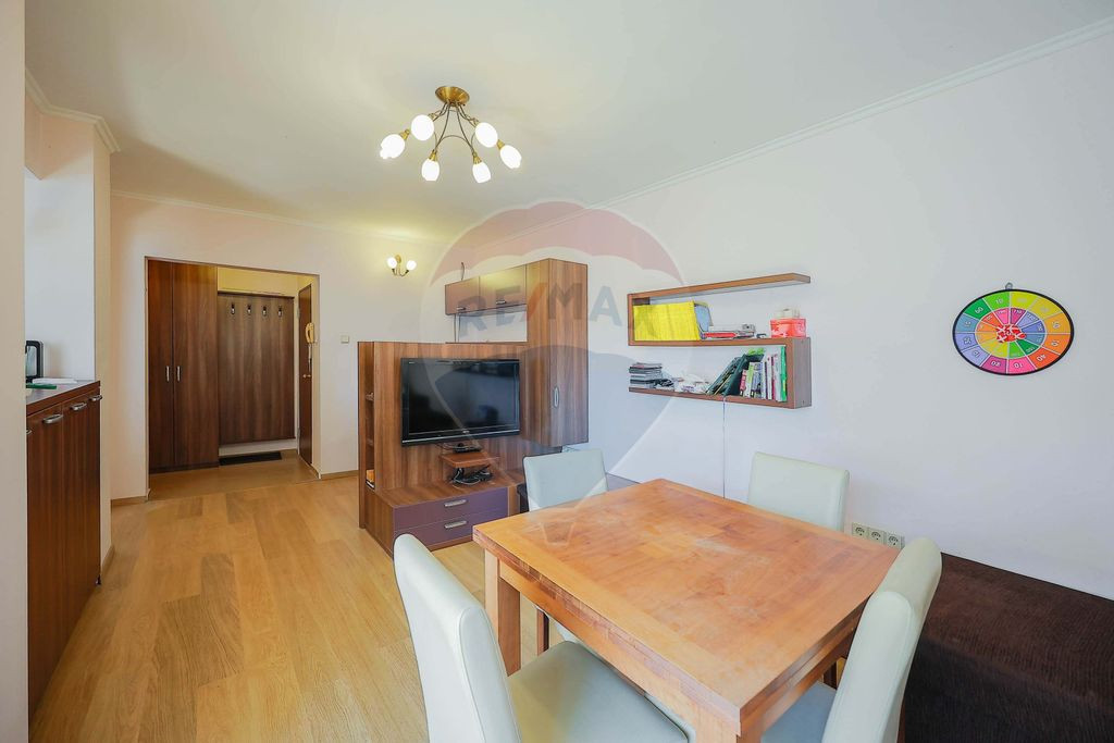 Apartament cu 2 camere de vânzare în zona Rogerius - St...