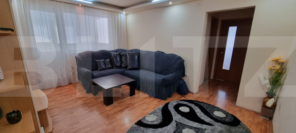Apartament de vanzare, cu 3 camere, 64 mp, zona Girocului