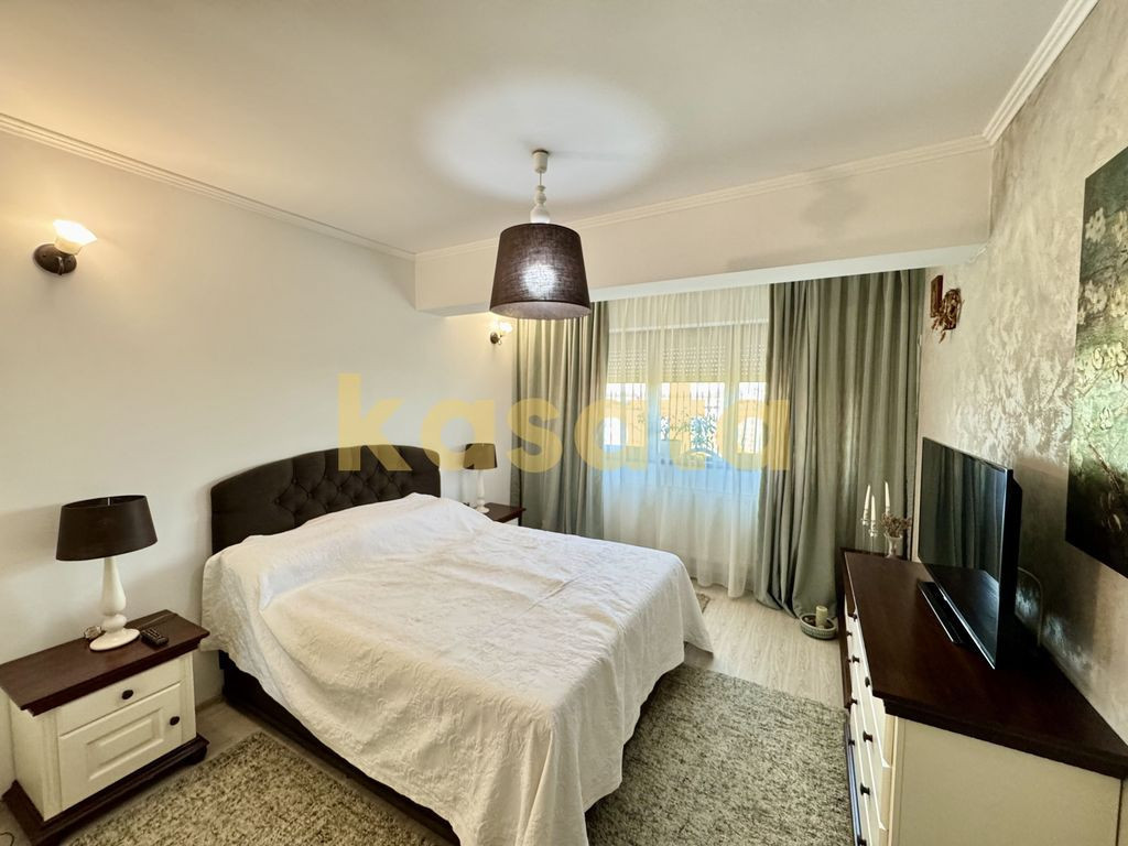 De vanzare apartament cu 3 camere decomandat Sos Chitilei...